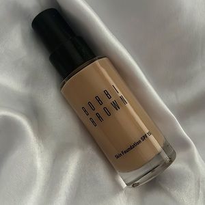 Bobbi Brown Skin Foundation SPF 15